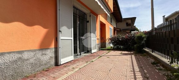 2 rooms Apartment in Pessano con Bornago, Italy No. 60072 19