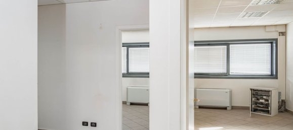 1992m² Warehouse in Arquata Scrivia, Italy No. 174766 16