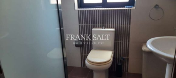 1 bedroom Penthouse in Marsalforn, Malta No. 5838 5