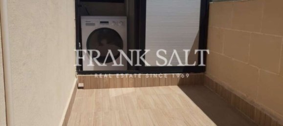 1 bedroom Penthouse in Marsalforn, Malta No. 5838 9