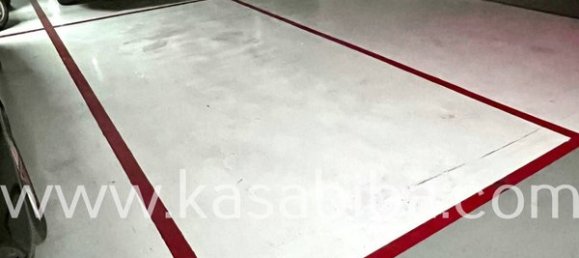  مرآب في Valencia, Spain رقم 76073 6