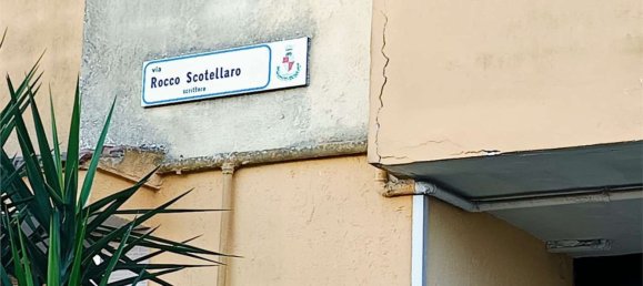 3 rooms Apartment in Benevento, Italy No. 228801 2