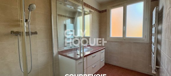 3 bedrooms Apartment in Courbevoie, France No. 172584 6