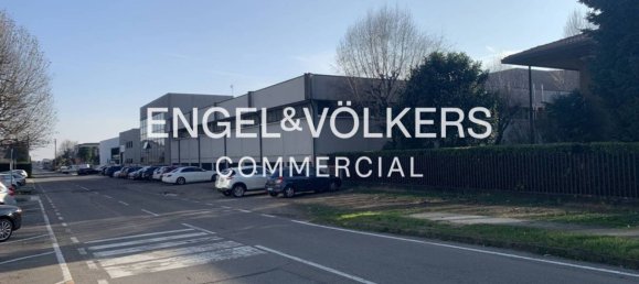 5-Zimmer Lagerhaus in Varedo, Italy, Nr. 114299 17