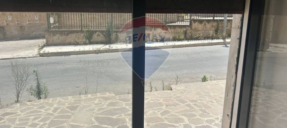 Propiedad comercial de 1 habitación en Partinico, Italy No. 265371 4