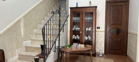 Дом с 5 спальнями в Авола, Италия № 352607 2