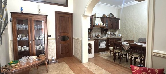 Дом с 5 спальнями в Авола, Италия № 352607 3