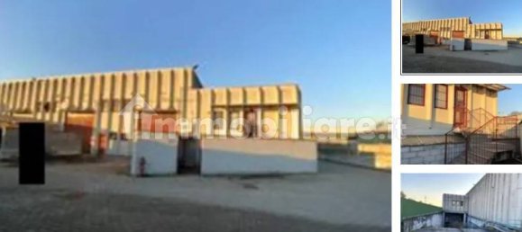 3-Zimmer Gewerbliche Immobilie in Viareggio, Italy, Nr. 270793 23