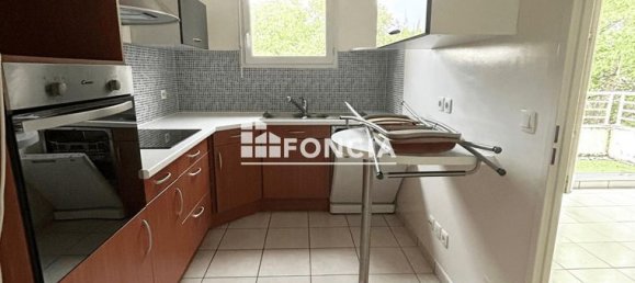 Квартира с 2 спальнями в Кормей-ан-Паризи, Франция № 361369 3