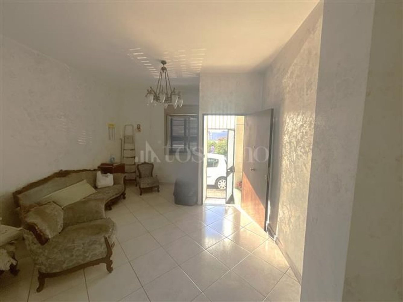 4 rooms Apartment in Misterbianco, Italy No. 217380