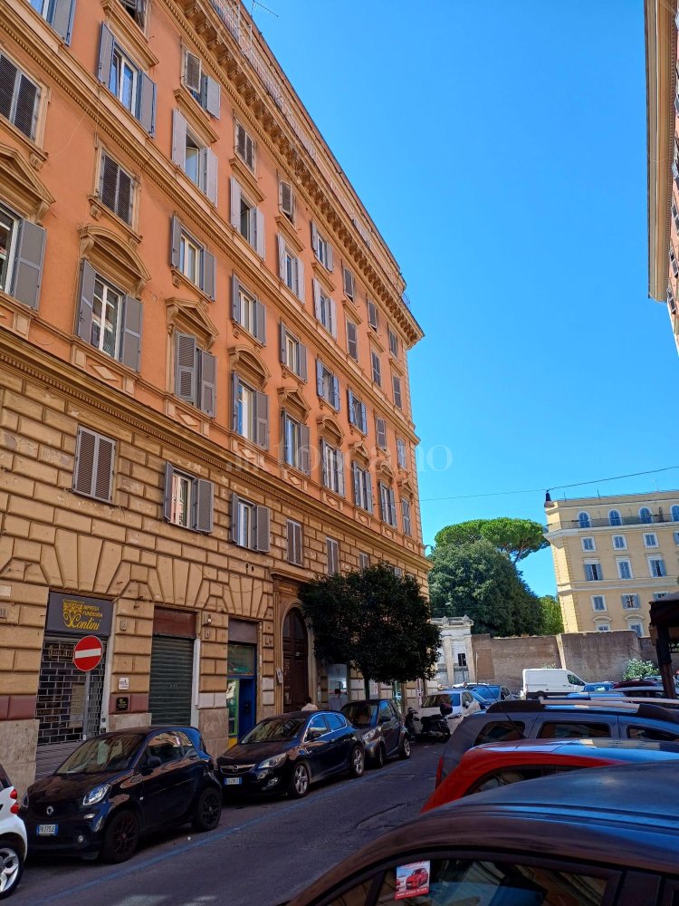 Casa de 3 divisões em Rome, Italy N.º 349588