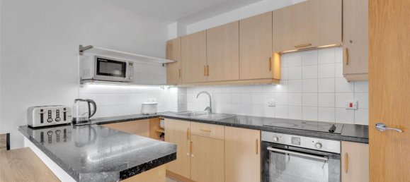 2 bedrooms Apartment in London, United Kingdom No. 7867 18