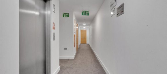 2 bedrooms Apartment in London, United Kingdom No. 7867 26