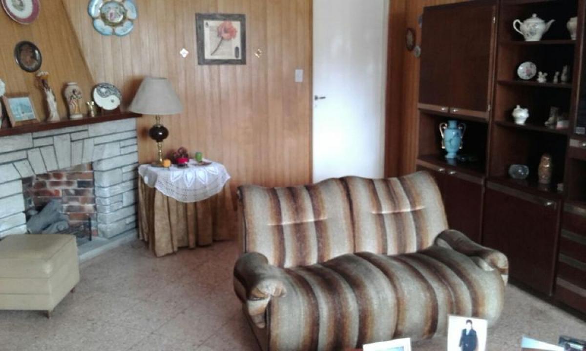 2 bedrooms House in Mar del Plata, Argentina No. 94442