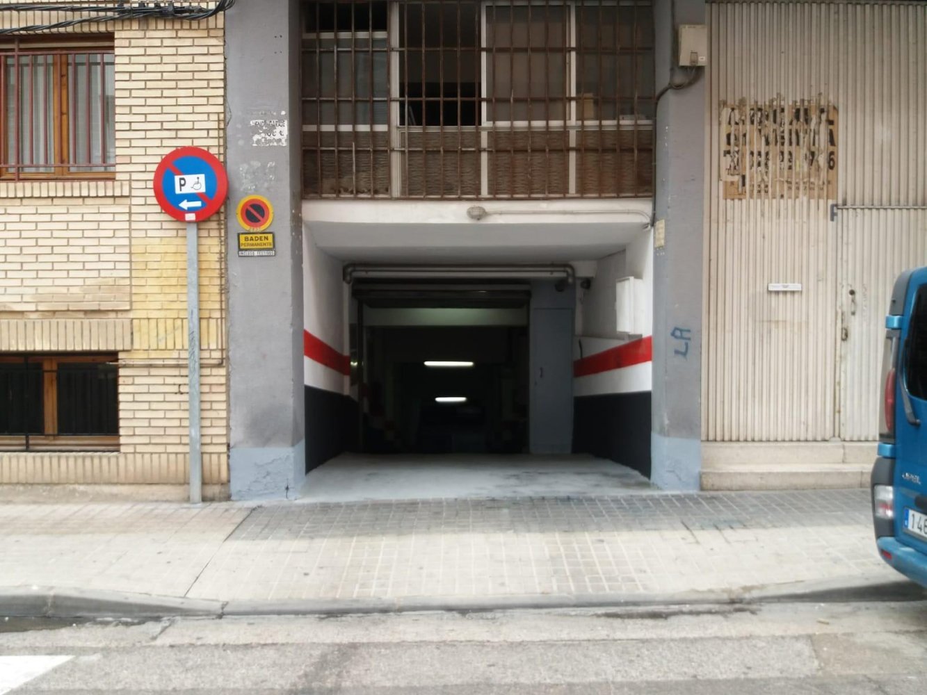 Parking à Zaragoza, Spain 15m² No. 65497
