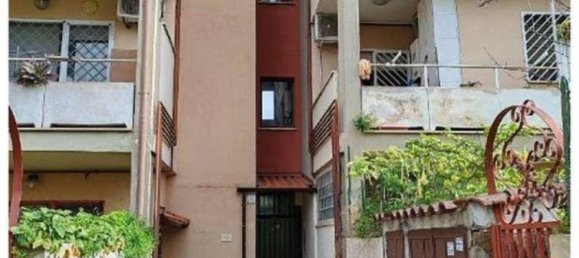 Apartamento de 2 dormitorios en Pomezia, Italy No. 16329 10