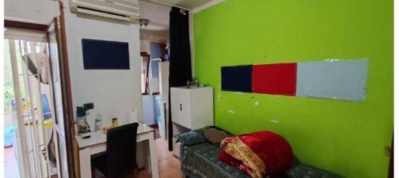 Apartamento de 2 dormitorios en Pomezia, Italy No. 16329 24