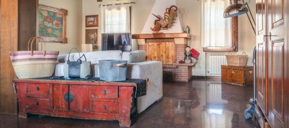 4 bedrooms Apartment in Venice, Italy No. 323156 2