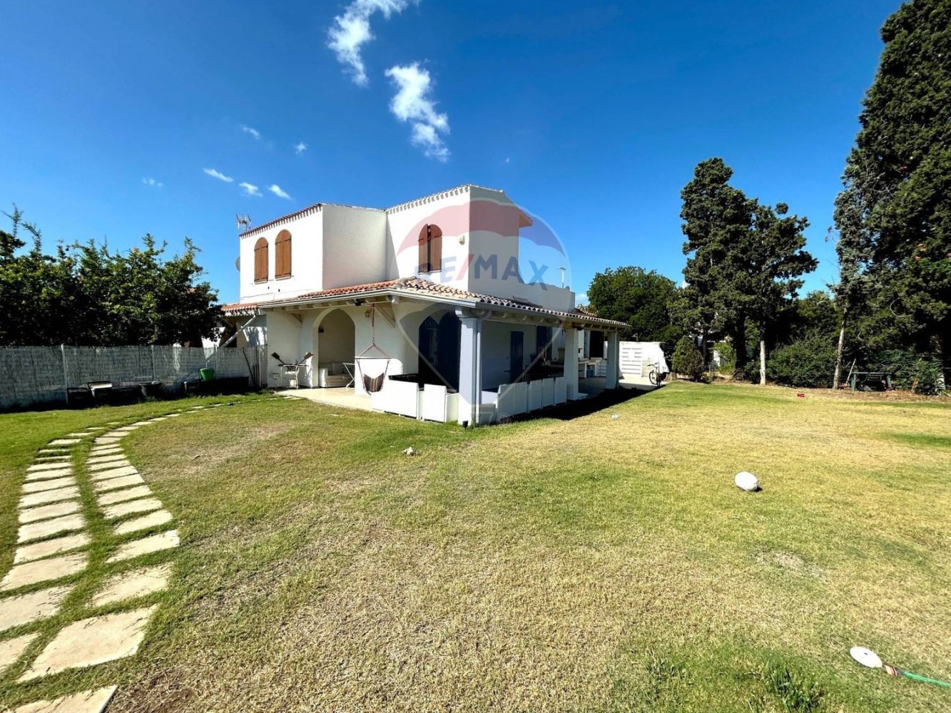 5 bedrooms Villa in Sarroch, Italy No. 316760