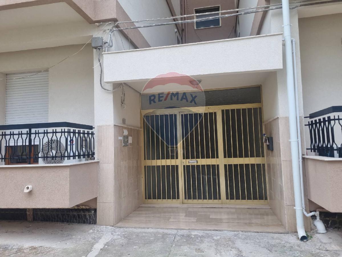 3 bedrooms Apartment in Pozzallo, Italy No. 77141