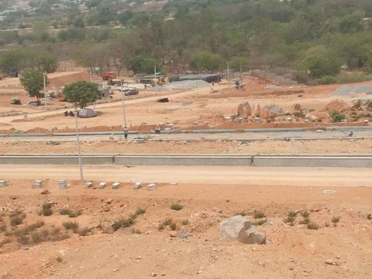  قطعة أرض في Hyderabad, India رقم 36780