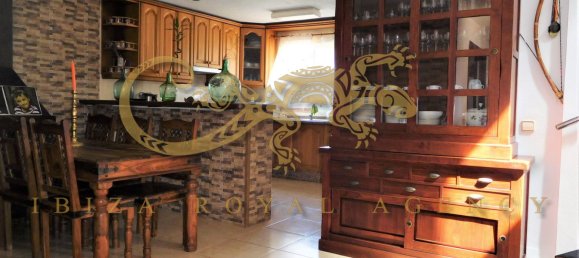 3 bedrooms Villa in Jesus, Spain No. 850 8