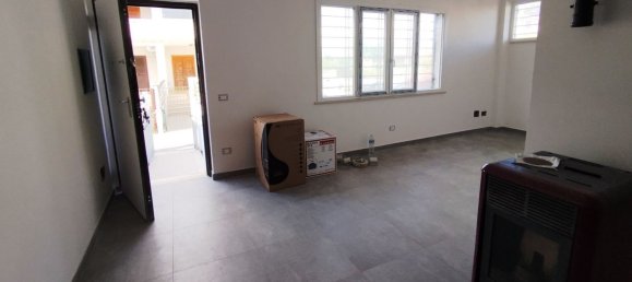 Apartamento de 4 habitaciónes en Ardea, Italy No. 228159 14