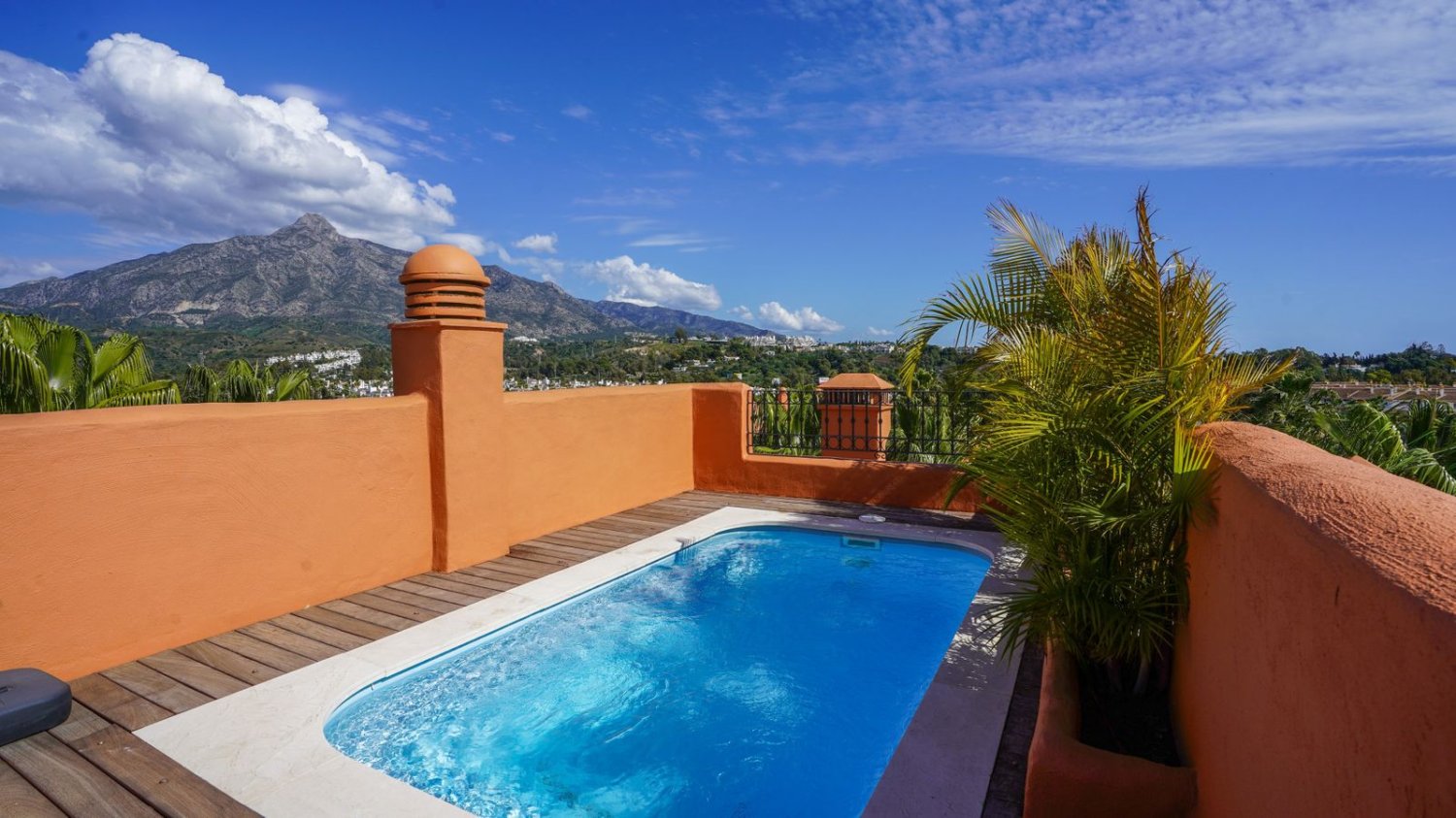3 Schlafzimmer Penthouse in Marbella, Spain, Nr. 104437