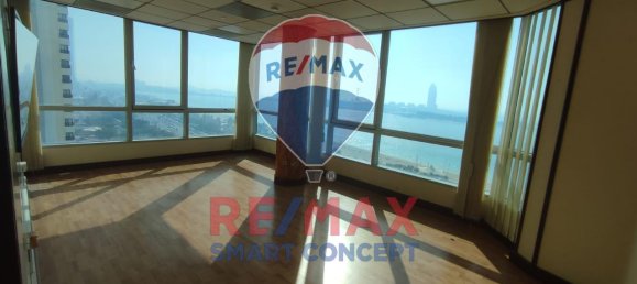 180m² Office in Al Khalidiya, UAE No. 23231 2