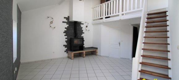 2 bedrooms Apartment in Preny, France No. 257991 4