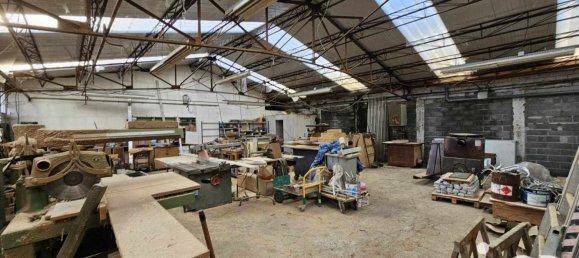 591m² Building in Merville, France No. 152906 4