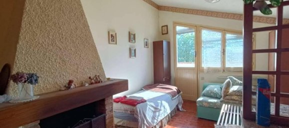 2-Zimmer Wohnung in Carpineti, Italy, Nr. 158126 2