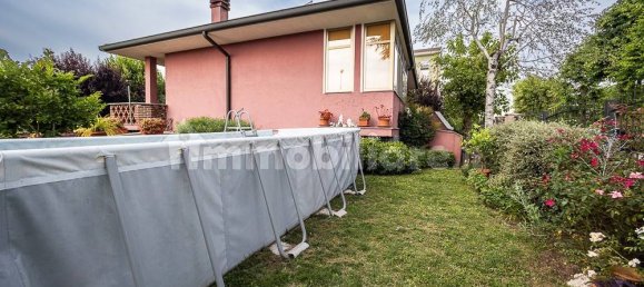 Villa de 2 dormitorios en Orio Litta, Italy No. 136784 4