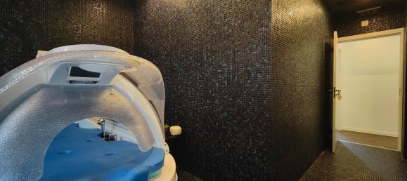 800m² Building in Lisbon, Portugal No. 11567 28