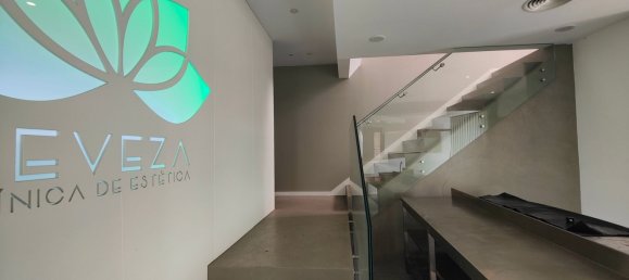 800m² Building in Lisbon, Portugal No. 11567 16