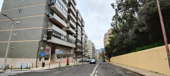 800m² Building in Lisbon, Portugal No. 11567 7