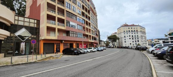 800m² Building in Lisbon, Portugal No. 11567 5