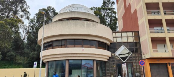 800m² Building in Lisbon, Portugal No. 11567 2