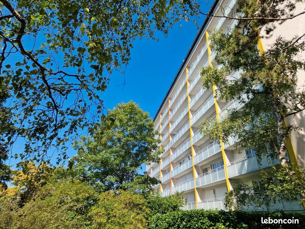 Apartamento de 2 dormitorios en Dijon, France No. 340222