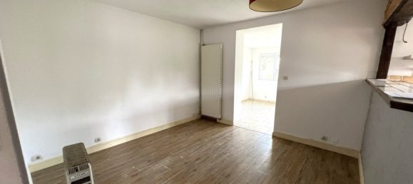 3 bedrooms Villa in La Loupe, France No. 152339 3