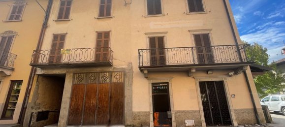 Propriété commerciale à Val Brembilla, Italy 179m² No. 66325 8