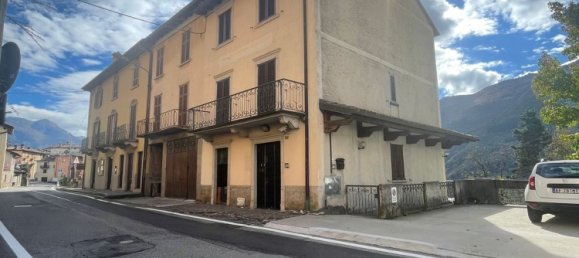 Propriété commerciale à Val Brembilla, Italy 179m² No. 66325 6