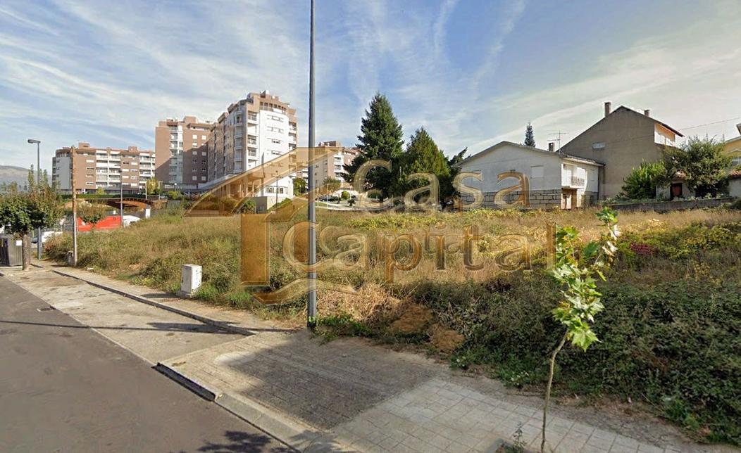 600m² Land in Vila Real, Portugal No. 353462