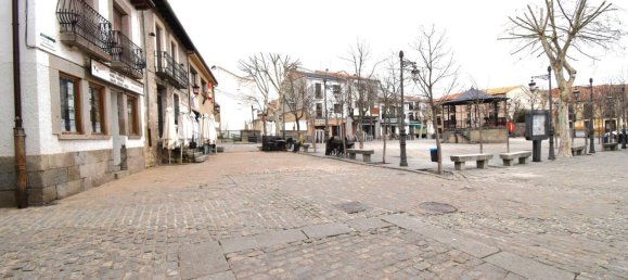 Propriété commerciale à El Espinar, Spain 240m² No. 32999 2