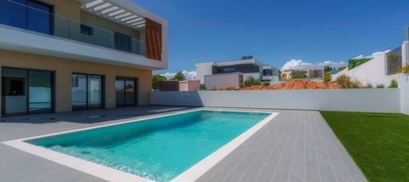 4 bedrooms Villa in Quarteira, Portugal No. 114201 7