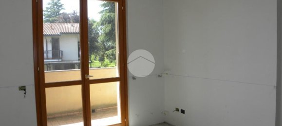 Вилла с 4 комнатами в Вимеркате, Италия № 161036 18