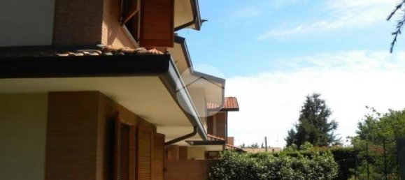 Вилла с 4 комнатами в Вимеркате, Италия № 161036 5