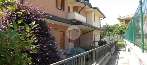 Вилла с 4 комнатами в Вимеркате, Италия № 161036 8