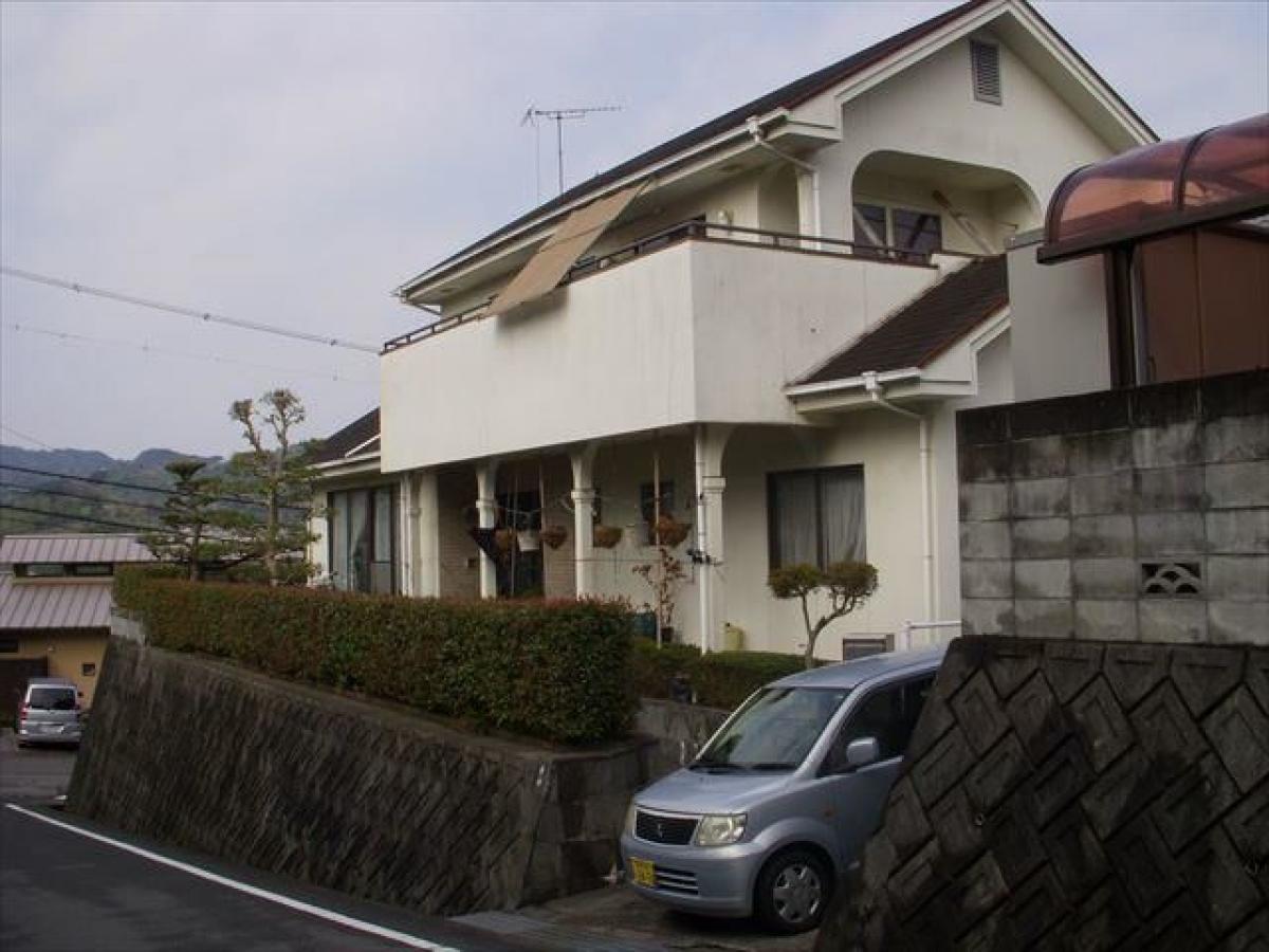 Casa de 5 dormitorios en Ehime, Japan No. 5155