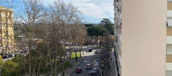 3 rooms Apartment in Rome, Italy No. 35124 21